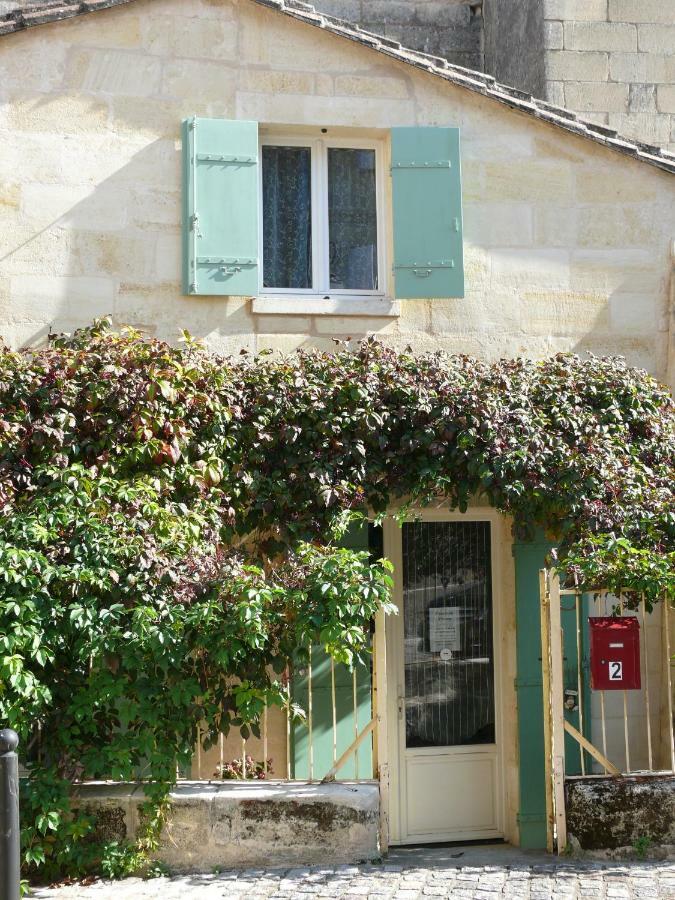 Les Oiseaux Apartment Saint-Emilion Exterior photo
